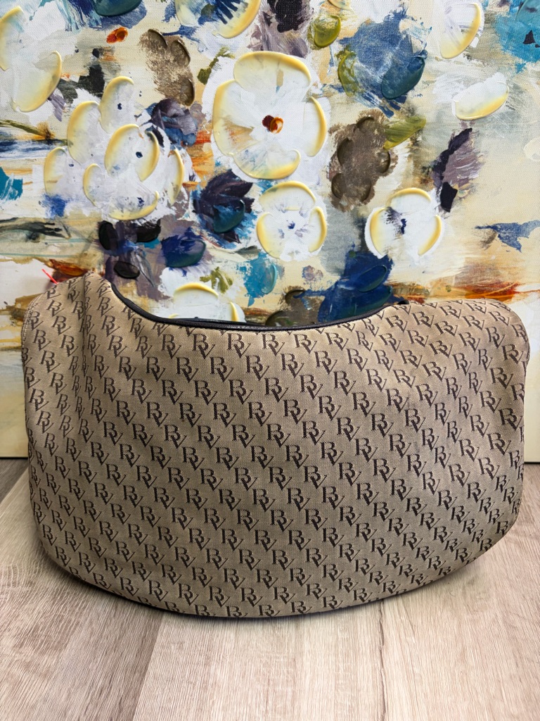 Authentic Botegga Veneta Womenâs Shoulder Bag